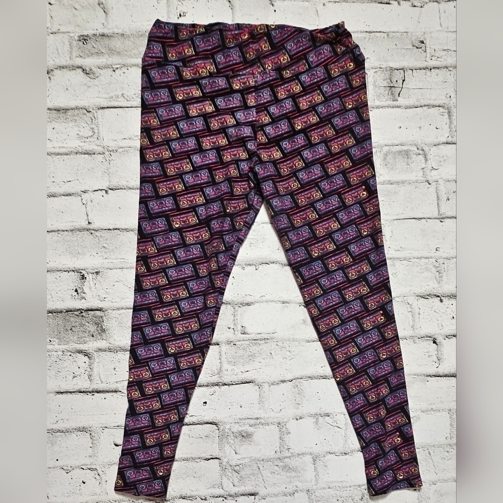 LuLaRoe Retro Cassette Tape Leggings Black Multicolor 80s Music Print L